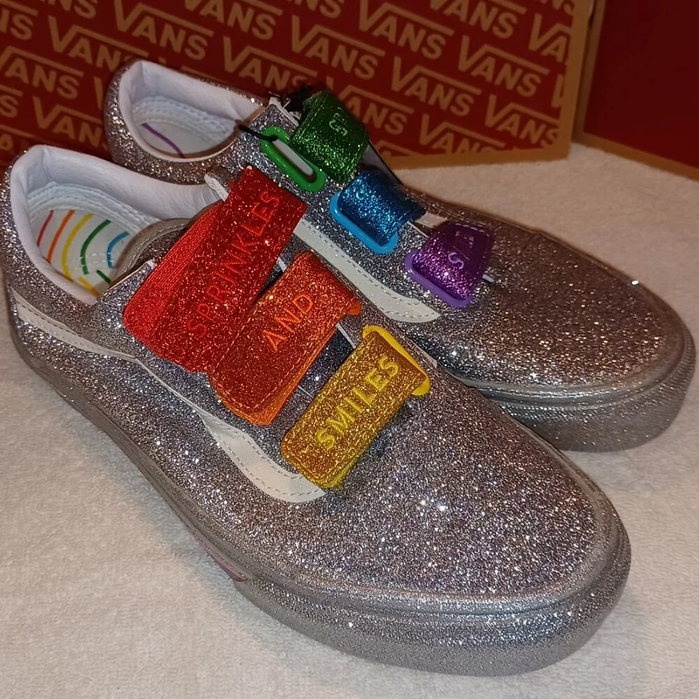 Vans Men's 4.5/Women's 6 Old Skool V Flour Shop Glitter